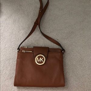 crossbody bag michael kors